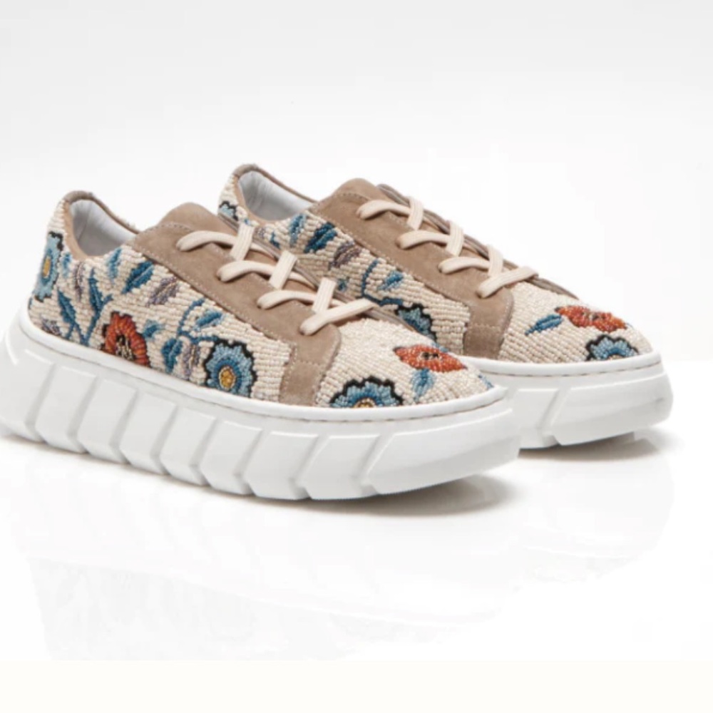 FREE PEOPLE | VIEW FROM THE TOP - SAND fully beaded sneakers - Picture 1 of 14